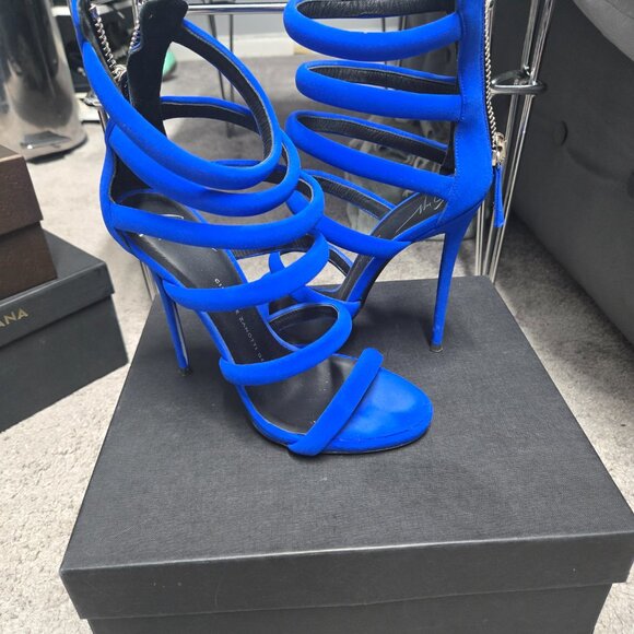 Giuseppe Zanotti - Picture 2 of 2